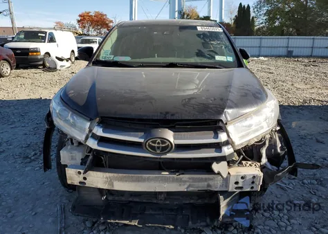 2018 Toyota Highlander Le from USA, damaged, VIN 5TDBZRFH9JS914083